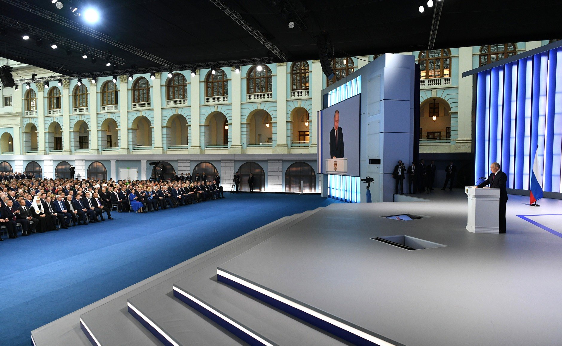 Послание Путина 2023: пушки не вместо масла
