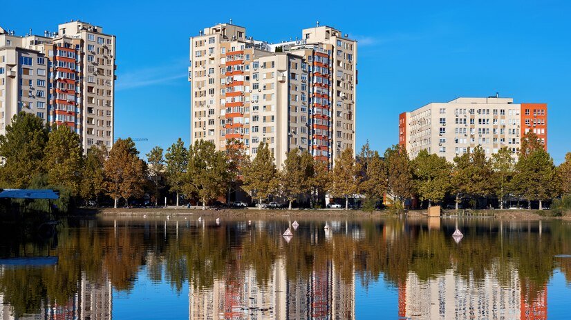 Плата за пейзаж: в России «вторичка» с видом на водоем стоит дороже